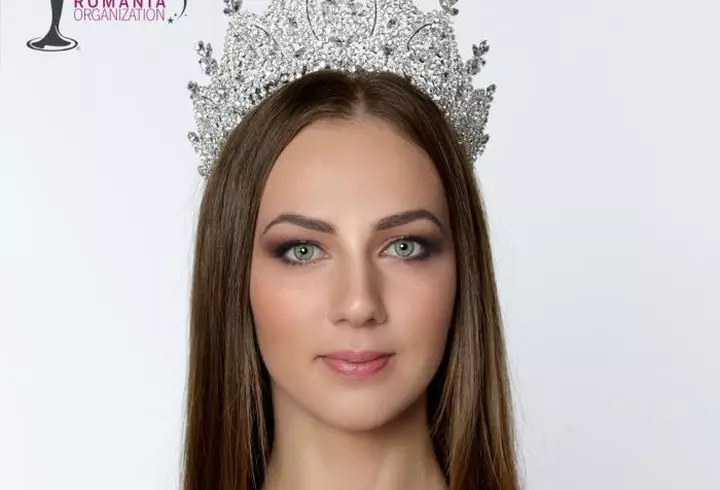 Andreea Mantea şi-a făcut o nouă intervenţie estetică, iar fanii au criticat-o imediat: „Arătai mai bine înainte!”