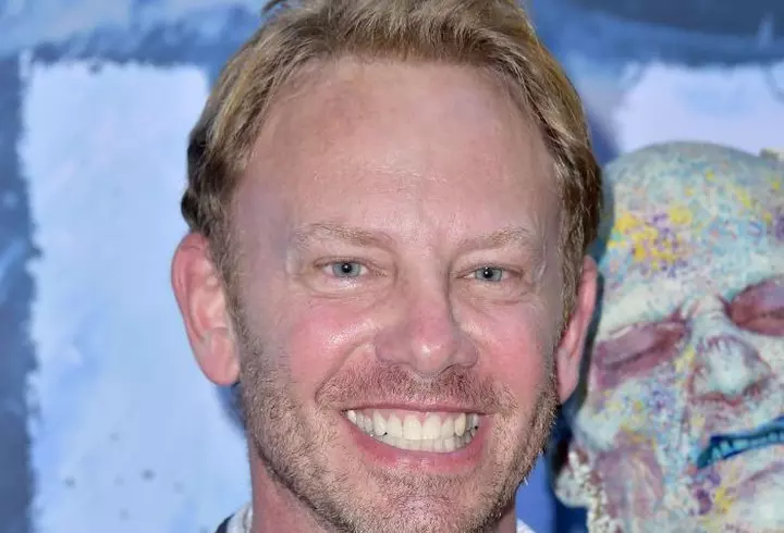 Mit sau adevăr: se poate alăpta cu implanturi mamare? Andreea Mantea a încercat și a reușit fără probleme