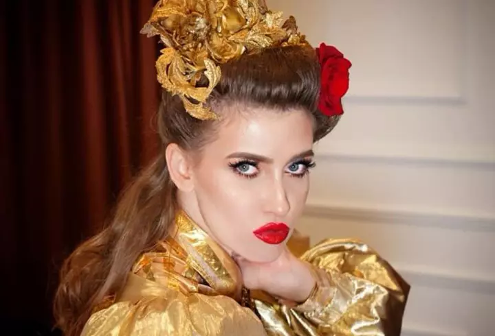 Lavinia Pîrva, în colanți la șase luni după ce a născut. A slăbit spectaculos! / Prima fotografie alături de Ștefan Bănică, de când au devenit părinți