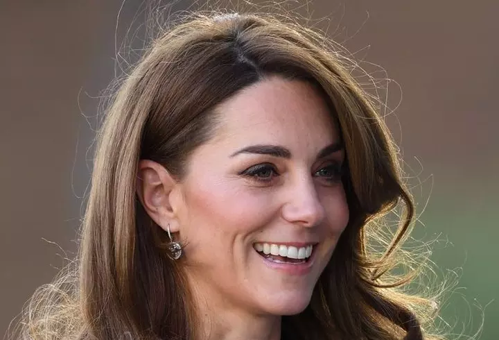 Cine e Vlăduța Lupău? Ea este noua senzație a muzicii populare