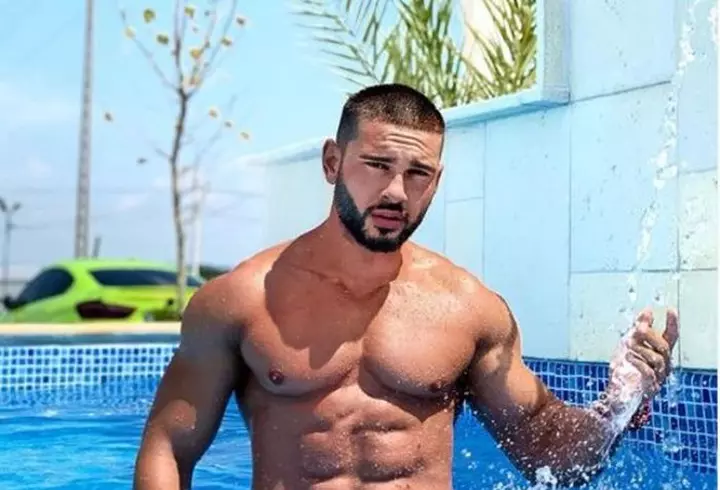 Lavinia Pîrva, în colanți la șase luni după ce a născut. A slăbit spectaculos! / Prima fotografie alături de Ștefan Bănică, de când au devenit părinți