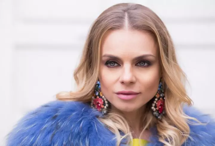 O mai ții minte pe Xena, prințesa războinică? Cum arată actrița Lucy Lawless astăzi, la 52 de ani