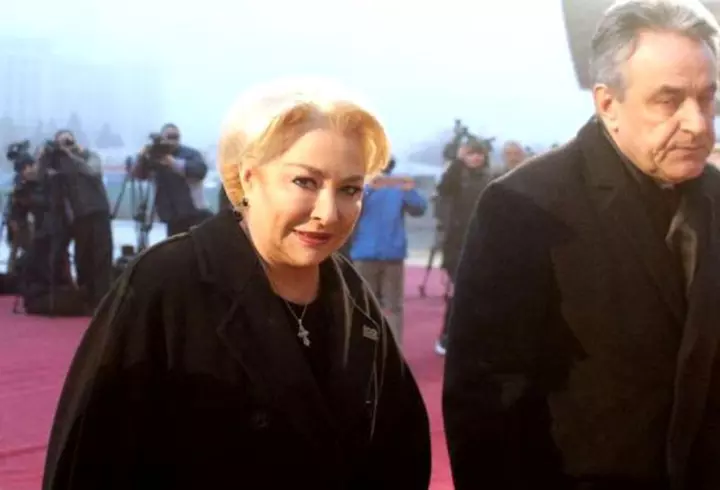 Trucurile care te ajută să scapi de pofta de dulce. Slăbeşti rapid şi sănătos!