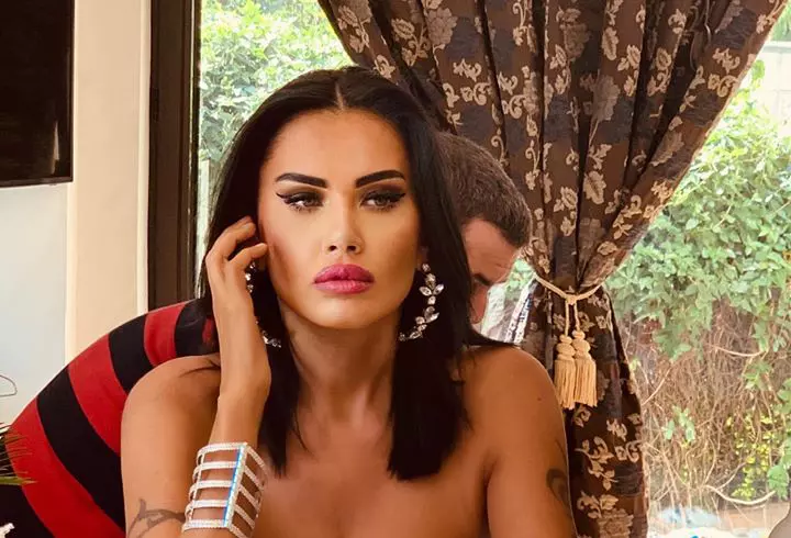 Meghan Markle și Kate Middleton, un exemplu de stil. Ducesele asortează perfect cercei ieftini la rochii de mii de euro!