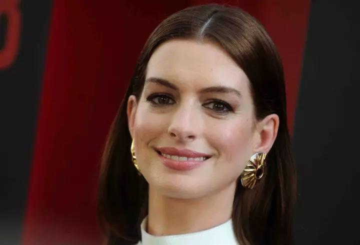 Meghan Markle și Kate Middleton, un exemplu de stil. Ducesele asortează perfect cercei ieftini la rochii de mii de euro!