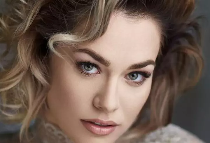 Meghan Markle și Kate Middleton, un exemplu de stil. Ducesele asortează perfect cercei ieftini la rochii de mii de euro!