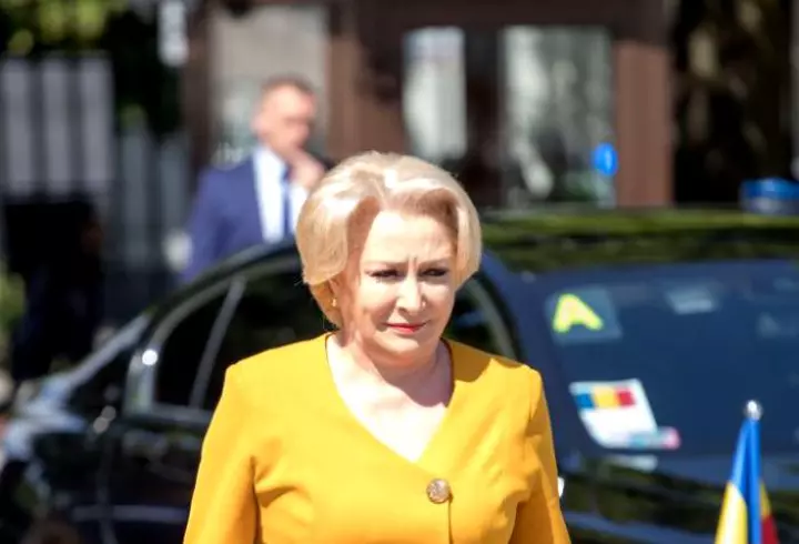 Trucurile care te ajută să scapi de pofta de dulce. Slăbeşti rapid şi sănătos!