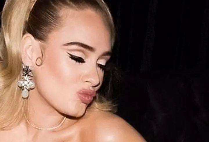 Ce simpatic este băiețelul lui Adrian Mutu la aproape 3 ani! Sportivul și soția sa și-au dus copilul în vacanță