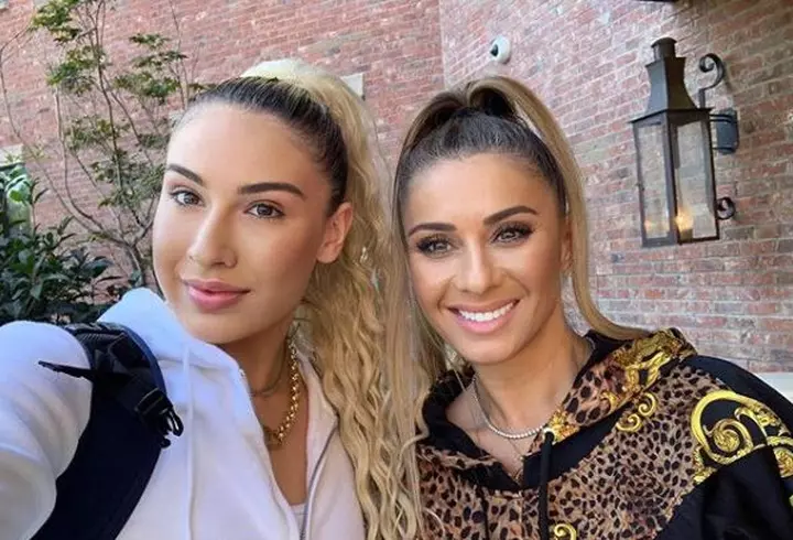 Imagini din cabina concurentelor de la „Bravo, ai stil! Celebrities”. Cum au fost surprinse fetele înainte de show