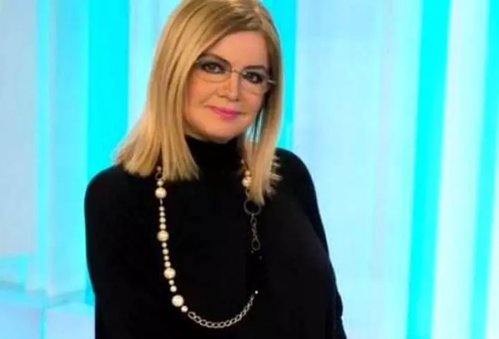 Gestul emoționant făcut de Elena Gheorghe în amintirea bunicii ei. Concertul său a fost difuzat în premieră pe TVR 1