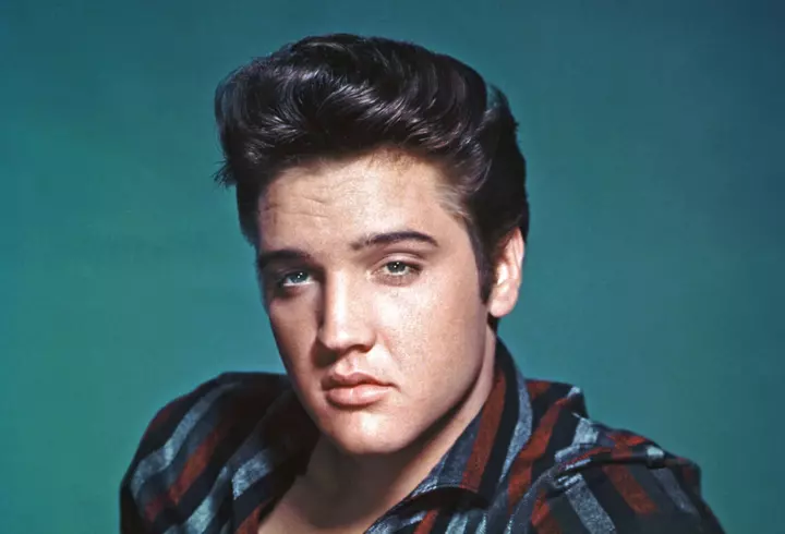 Ce simpatic este băiețelul lui Adrian Mutu la aproape 3 ani! Sportivul și soția sa și-au dus copilul în vacanță