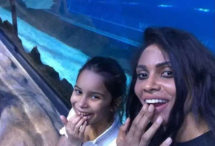 Theo Rose de la "Bravo, ai stil! Celebrities" se iubește cu nepotul lui Nea Mărin! Cei doi formează un cuplu de trei ani