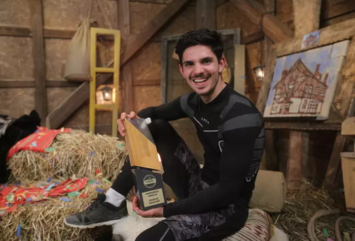 Imagini din cabina concurentelor de la „Bravo, ai stil! Celebrities”. Cum au fost surprinse fetele înainte de show