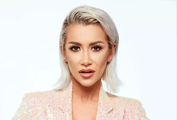 Ce simpatic este băiețelul lui Adrian Mutu la aproape 3 ani! Sportivul și soția sa și-au dus copilul în vacanță