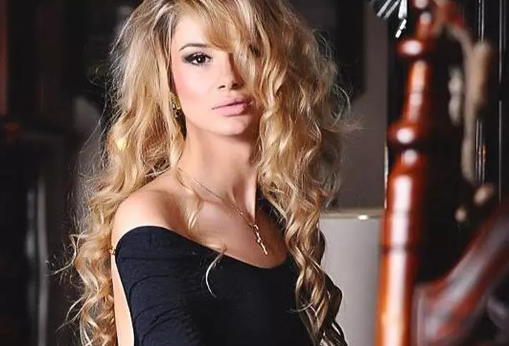 Ce simpatic este băiețelul lui Adrian Mutu la aproape 3 ani! Sportivul și soția sa și-au dus copilul în vacanță