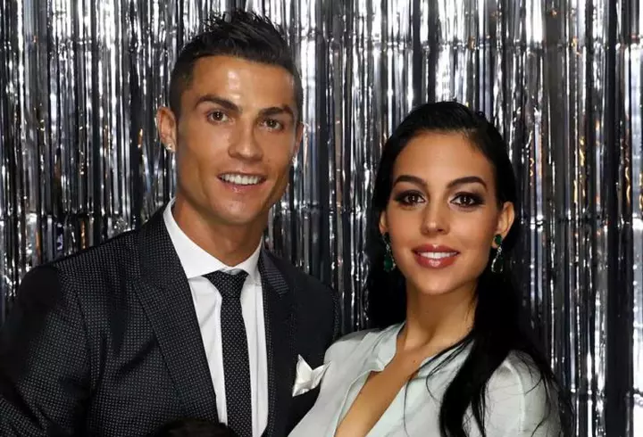 Antonia a câștigat prima bătălie cu Vincenzo Castellano, pentru custodia fetiței. Maya a venit în România: ”Te iubesc”