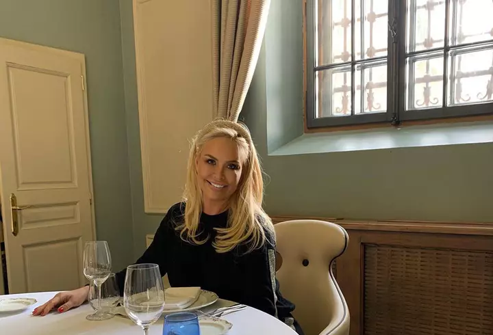 Nicole Cherry a făcut furori dezbrăcată pe internet. A dansat fără inhibiții și și-a arătat sânii