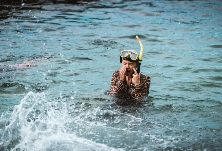 Ceartă între Speak și iubita lui la Asia Express: "Mă iau nervii. Îmi vine să-ți dau cu ochelarii în cap!"/ "Ce să-ți fac? Ești nebună?"