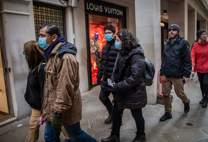 Cum știm dacă ne-am infectat cu coronavirus. Un medic din Wuhan ne învață cum să prevenim boala!