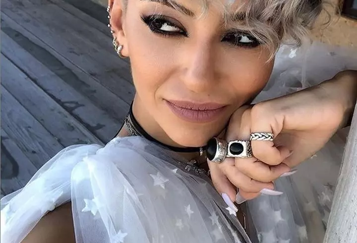 Nicole Cherry a făcut furori dezbrăcată pe internet. A dansat fără inhibiții și și-a arătat sânii