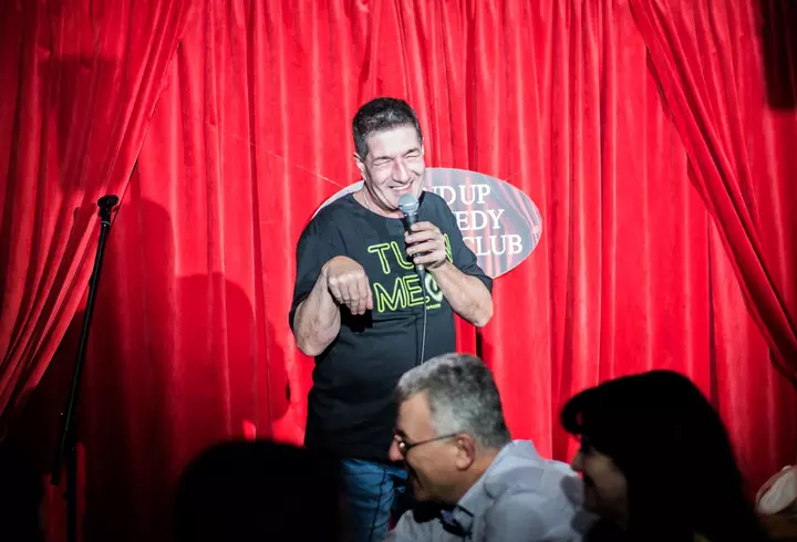 Fiul Victoriei și al lui David Beckham, apariție excentrică. Brooklyn adoră unghiile roșii!