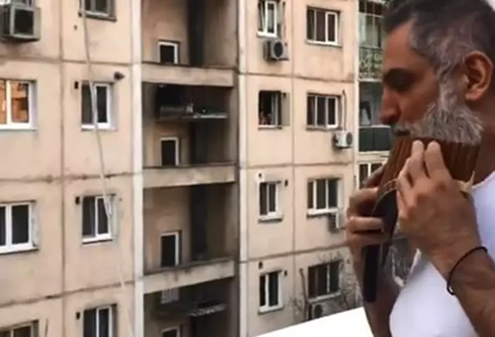 Adelina Pestrițu și Virgil Șteblea împlinesc azi 3 ani de când sunt împreună.  "Izolarea ne face să ne imaginăm cum ar fi viața cu un frățior pentru micuța noastră"