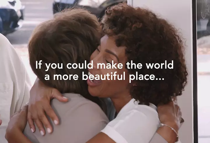 (P) 5 bluze elegante în culori tomnatice perfecte pentru a-ți îndulci fiecare ținută