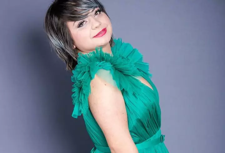 Un influencer de 21 de ani a anunțat că a fost testat pozitiv pentru coronavirus. Rezultatul vine la câteva zile după ce a lins o toaletă