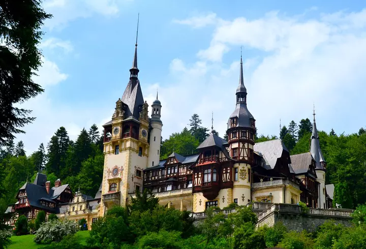 Schimbări în programul Antena 1, din cauza epidemiei de coronavirus. Ce se întâmplă cu Asia Express, Sacrificiul și iUmor