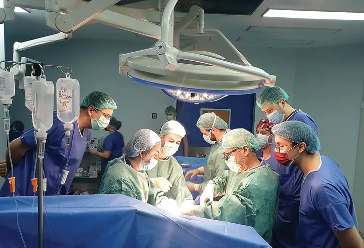 Un băiețel de 5 ani, infectat cu coronavirus, își întreabă mama dacă va muri. Mesajul emoționant al femeii: ”Stați acasă!”