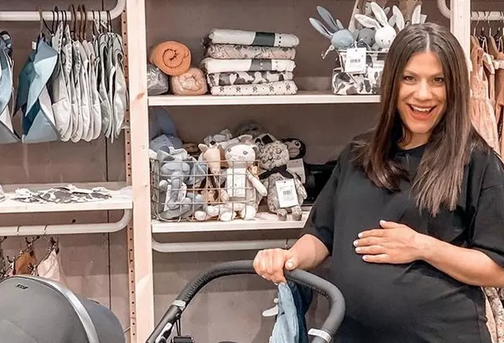 Un influencer de 21 de ani a anunțat că a fost testat pozitiv pentru coronavirus. Rezultatul vine la câteva zile după ce a lins o toaletă