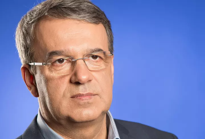 Un bărbat, recent venit din Italia a fost prins într-un autobuz din Capitală. Autoritățile i-au deschis dosar penal pentru zădărnicirea combaterii bolilor