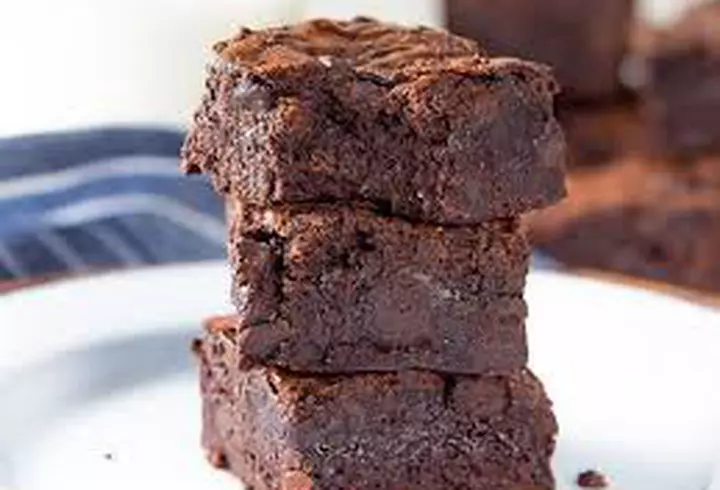 [Dă binele mai departe] Trust Motors oferă trei autovehicule Peugeot Institutului Național de Boli Infecțioase „Prof. Dr. Matei Bals”