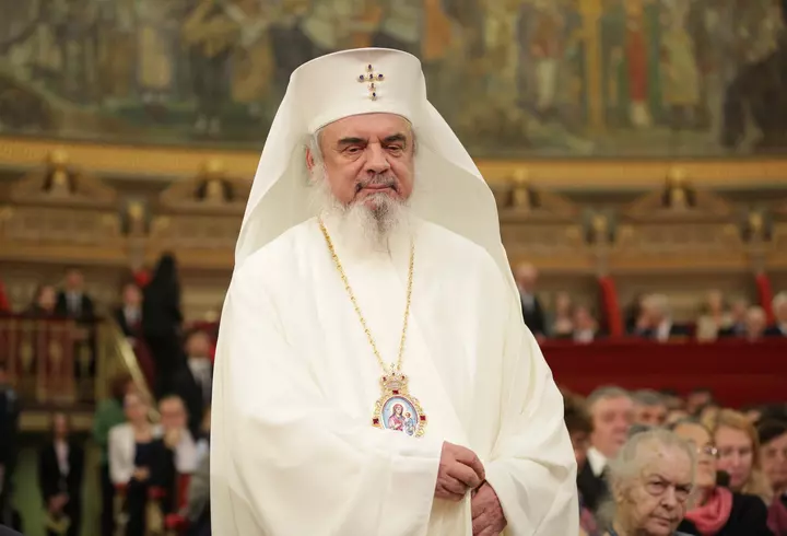 Adevăr sau mit: Dacă beau apă la fiecare 15 minute, mă feresc de coronavirus? Răspunsul oficial este ferm!