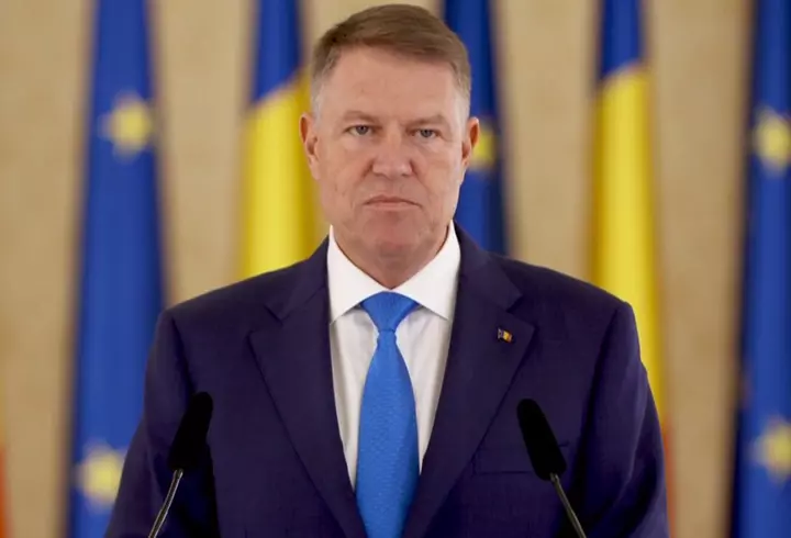 Adevăr sau mit: Dacă beau apă la fiecare 15 minute, mă feresc de coronavirus? Răspunsul oficial este ferm!