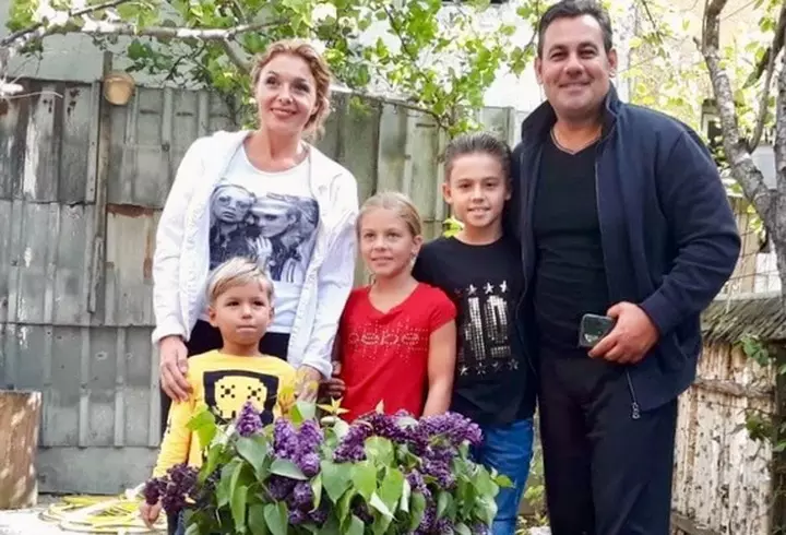 Momente grele pentru Anca Badiu. Fostei soliste de la Class i s-a pus un diagnostic greșit și a fost tratată pentru o boală pe care nu o avea: "Am descoperit cu stupoare, după 10 ani..."