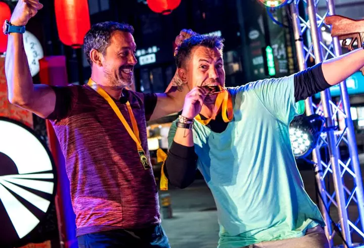 Melania Trump, într-o postură inedită. Cu lopata în mână, dar pe tocuri, Prima Doamnă a Americii plantează arbori! Imaginile au făcut înconjurul lumii