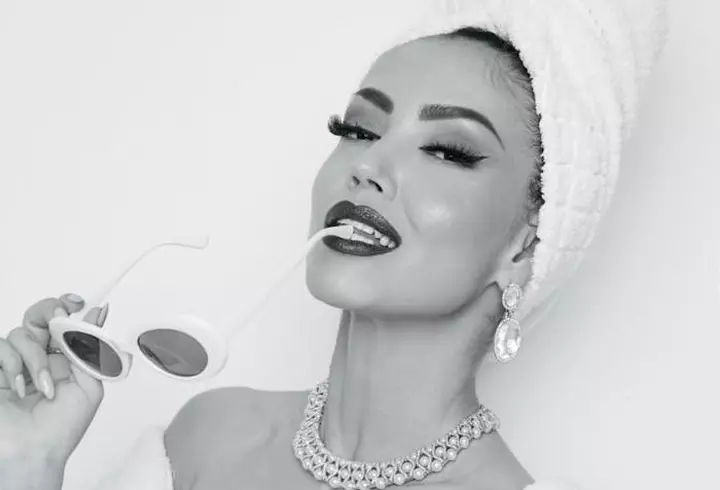 Melania Trump, într-o postură inedită. Cu lopata în mână, dar pe tocuri, Prima Doamnă a Americii plantează arbori! Imaginile au făcut înconjurul lumii