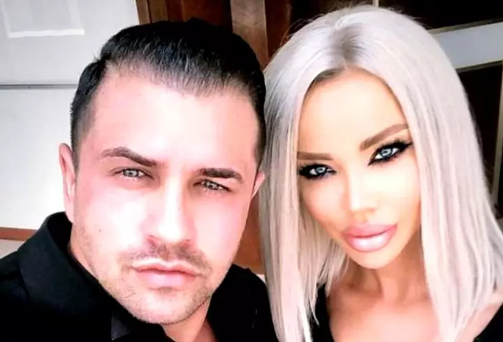 Melania Trump, într-o postură inedită. Cu lopata în mână, dar pe tocuri, Prima Doamnă a Americii plantează arbori! Imaginile au făcut înconjurul lumii