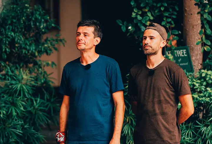 În timp ce țara se teme de coronavirus, Dragoș Bucur s-a izolat din cauza din cauza altei boli contagioase. A făcut varicelă la 42 de ani