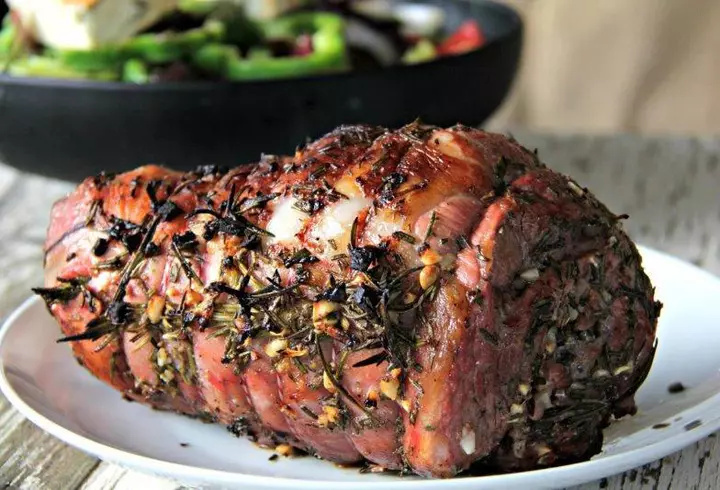 Tagliatelle cu creveți, ciuperci și sos rosé cremos