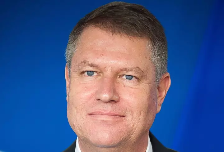 Melania Trump, într-o postură inedită. Cu lopata în mână, dar pe tocuri, Prima Doamnă a Americii plantează arbori! Imaginile au făcut înconjurul lumii