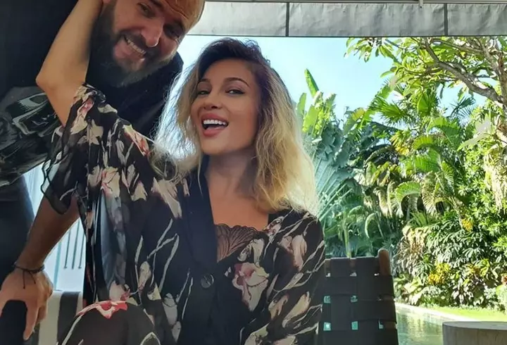 Gimnasta Monica Roșu, gest impresionant în plină pandemie de COVID-19. A împărțit bătrânilor pachete cu alimente: ”Este o experiență care te readuce cu picioarele pe pământ”