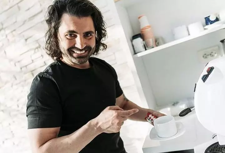 Cum răspunde Andreea Bălan la atacurile lui George Burcea. „Probabil vrea să arate că e fericit că a scăpat de responsabilități”