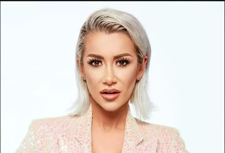 Larisa Iordache, voluntar în timpul pandemiei de coronavirus. A schimbat costumul de gimnastă cu uniforma de Poliție și a ieșit în stradă!