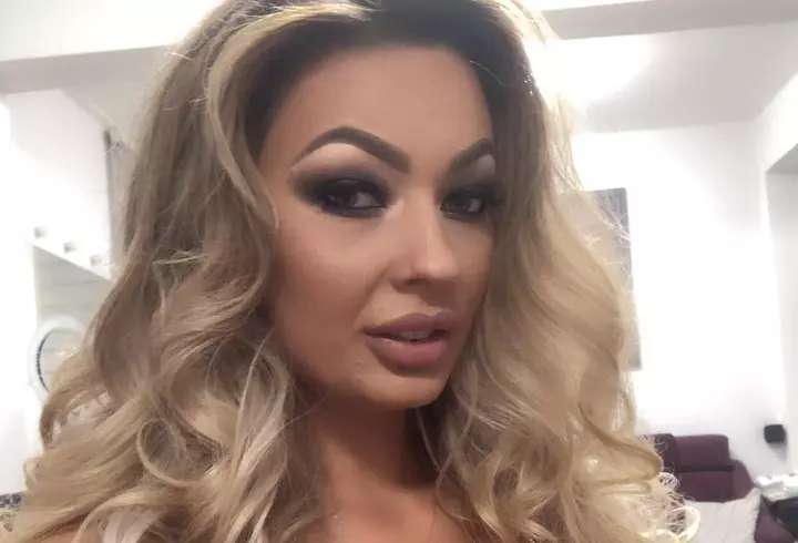 Larisa Iordache, voluntar în timpul pandemiei de coronavirus. A schimbat costumul de gimnastă cu uniforma de Poliție și a ieșit în stradă!