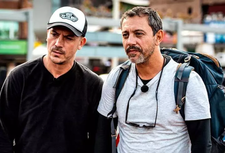 Gimnasta Monica Roșu, gest impresionant în plină pandemie de COVID-19. A împărțit bătrânilor pachete cu alimente: ”Este o experiență care te readuce cu picioarele pe pământ”