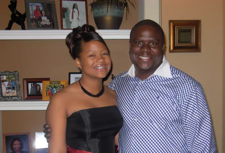 Coronavirusul produce 5 tipuri de iritații ale pielii, care i-au șocat pe medici. Ce înseamnă "Degetul COVID" și cum arată