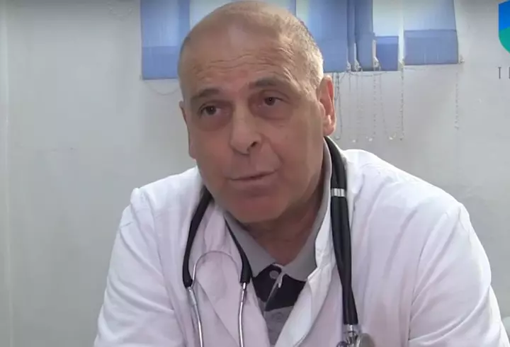 Un medic pneumolog ne învață cum să ne igienizăm nasul și gâtul acasă, pentru a preîntâmpina infectarea cu COVID-19. Atenție: unele remedii naturiste cresc șansele de a contacta virusul!