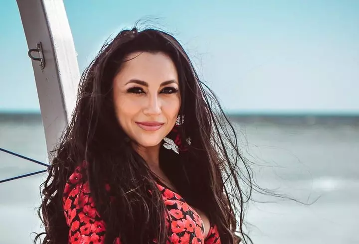 Adina Alberts și-a luat fetița și a plecat de acasă, după ce Viorel Cataramă a spus că vrea să se autoinfecteze cu coronavirus: "În orice familie există divergențe de opinie. El cu certitudinile și deciziile lui"